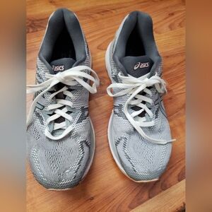 Womens sz 9 Asics